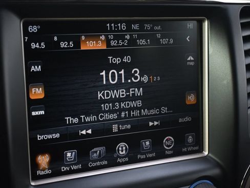 Used 2016 Jeep Grand Cherokee Summit AWD/4WD image 29
