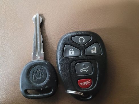 Used 2016 Buick Enclave Leather w/ Trailering Package image 32