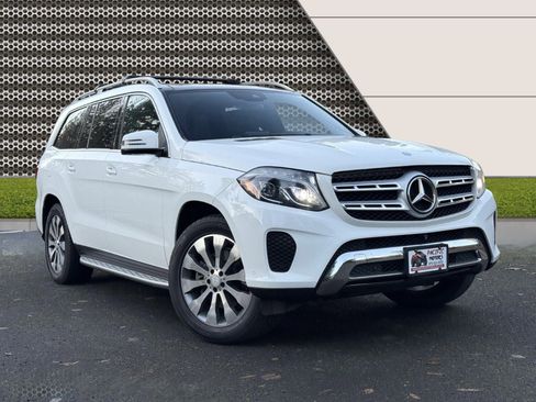 Used 2017 Mercedes-Benz GLS 450 4MATIC image 4