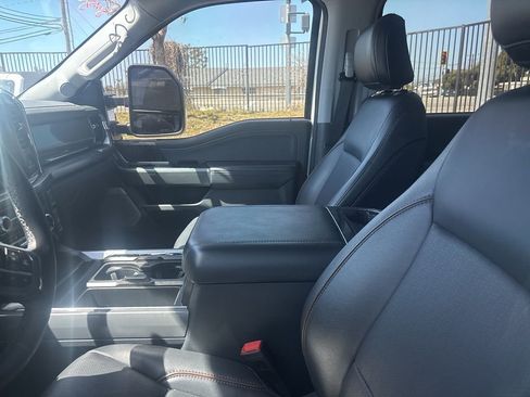 Used 2025 Ford F250 Lariat w/ Lariat Ultimate Package image 2