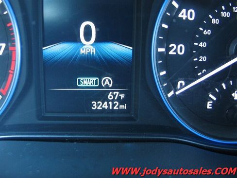 Used 2023 Hyundai Kona SEL AWD/4WD image 15