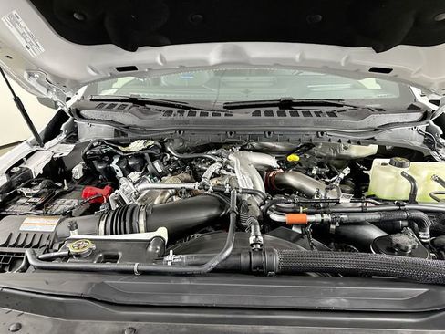 New 2026 Ford F450 Platinum w/ FX4 Off-Road Package image 32