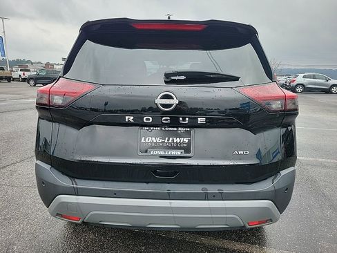 Used 2023 Nissan Rogue S image 6