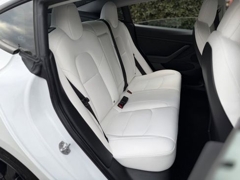 Used 2022 Tesla Model 3 Long Range image 38