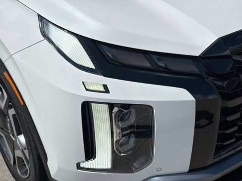 Used 2023 Hyundai Palisade Limited w/ Cargo Package image 31