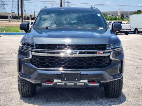 Used 2022 Chevrolet Tahoe Z71 w/ Luxury Package AWD/4WD image 2