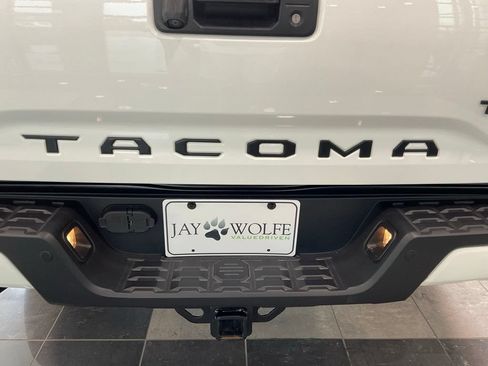 Used 2021 Toyota Tacoma TRD Pro AWD/4WD image 23
