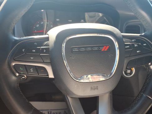 Used 2019 Dodge Charger SXT w/ Blacktop Package RWD image 18
