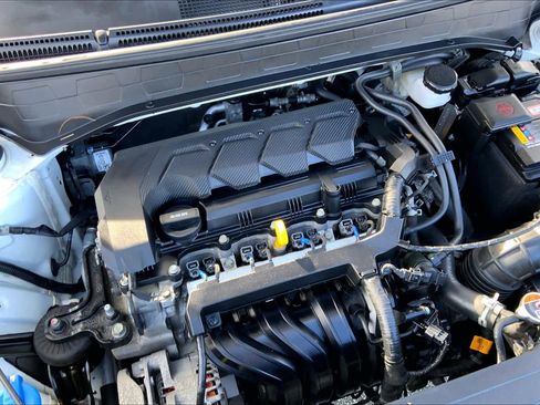 Used 2022 Hyundai Venue SEL image 30