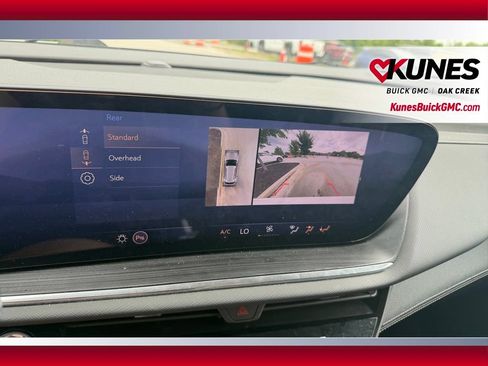 Used 2024 Buick Envision Preferred AWD/4WD image 28