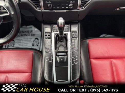 Used 2017 Porsche Macan image 31