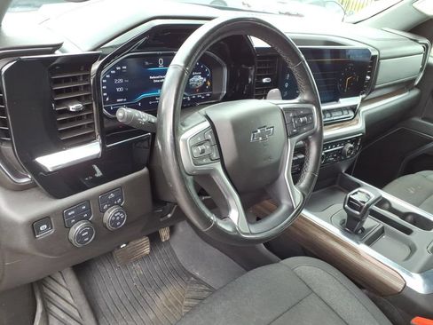 Used 2025 Chevrolet Silverado 1500 RST w/ Dark Appearance Package AWD/4WD image 23