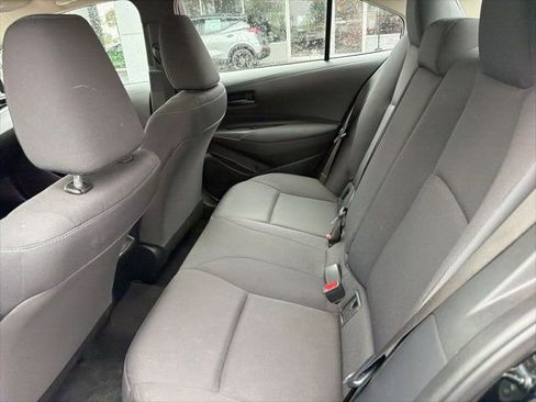 Used 2023 Toyota Corolla LE image 8