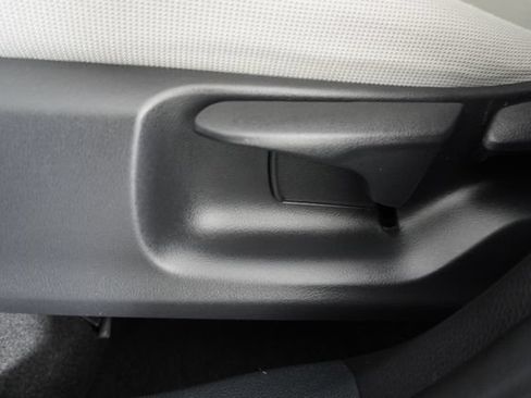 Used 2023 Toyota Corolla Cross LE FWD image 21