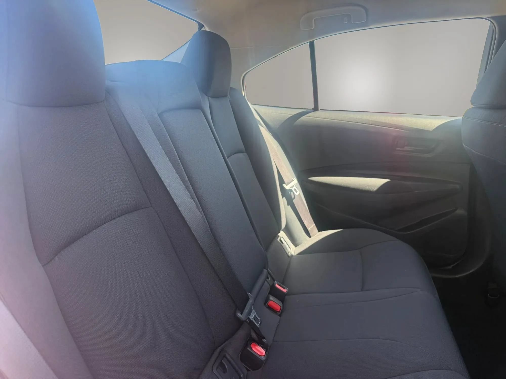 Used 2025 Toyota Corolla LE FWD image 23