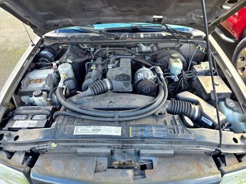 Used 2003 GMC Sonoma SL image 24