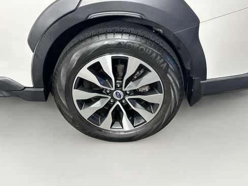 Used 2023 Subaru Outback Limited image 11