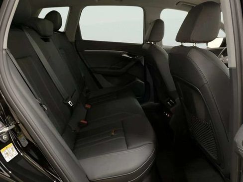 Used 2025 Audi Q6 e-tron Premium w/ Convenience Package RWD image 28