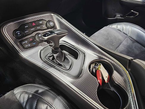 Used 2019 Dodge Challenger SRT Hellcat Redeye image 17