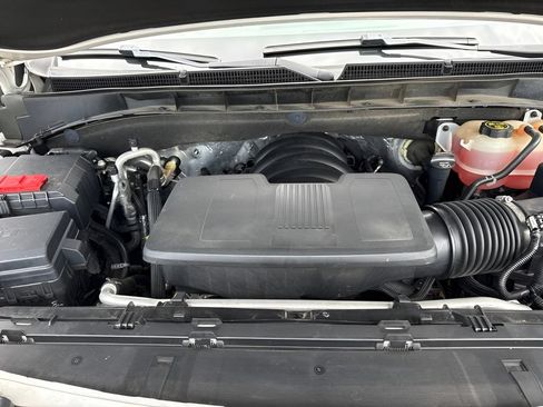 Used 2022 Cadillac Escalade Premium Luxury RWD image 37