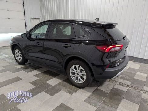 Used 2025 Ford Escape Active image 2