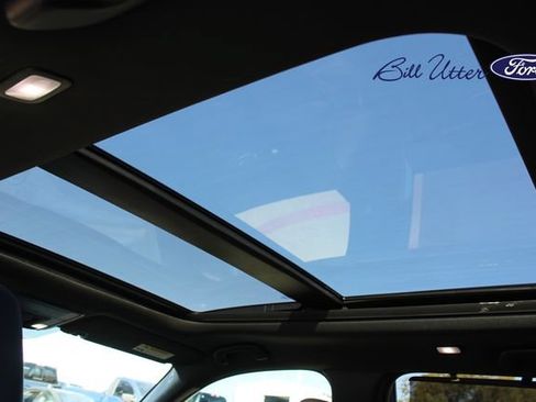 Used 2025 Honda Pilot TrailSport image 17