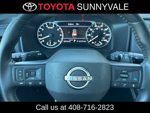 Used 2025 Nissan Rogue SV FWD image 27