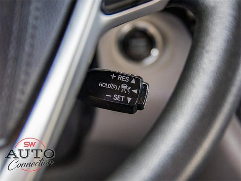 Used 2020 Toyota Sienna LE image 27