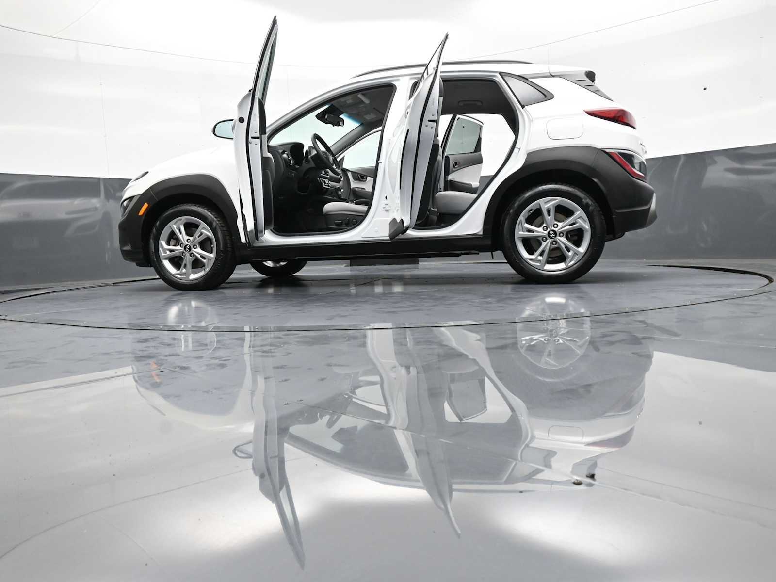 Certified 2023 Hyundai Kona SEL AWD/4WD image 46