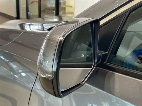 Certified 2024 Acura RDX w/ Technology Package image 11