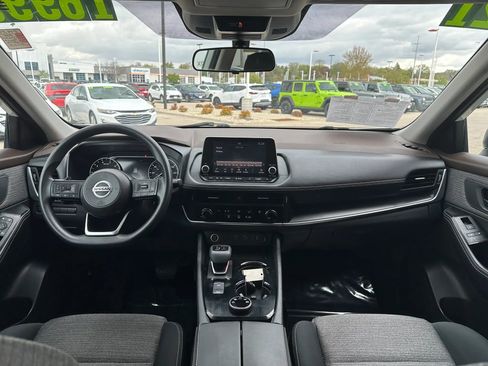 Used 2021 Nissan Rogue S AWD/4WD image 14