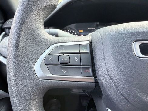 Used 2023 Jeep Compass Sport image 13