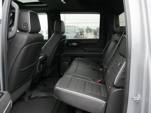 Used 2024 GMC Sierra 2500 AT4X image 23