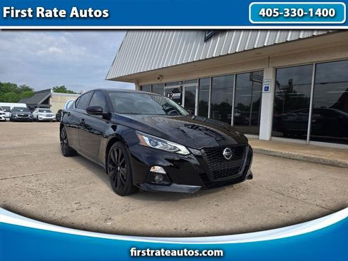 Used 2022 Nissan Altima 2.5 SR w/ Midnight Edition Package image 1