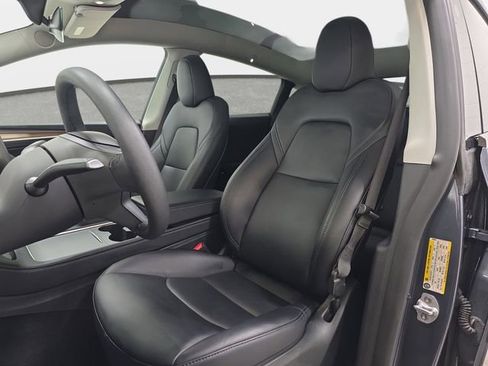Used 2023 Tesla Model Y Long Range AWD/4WD image 14
