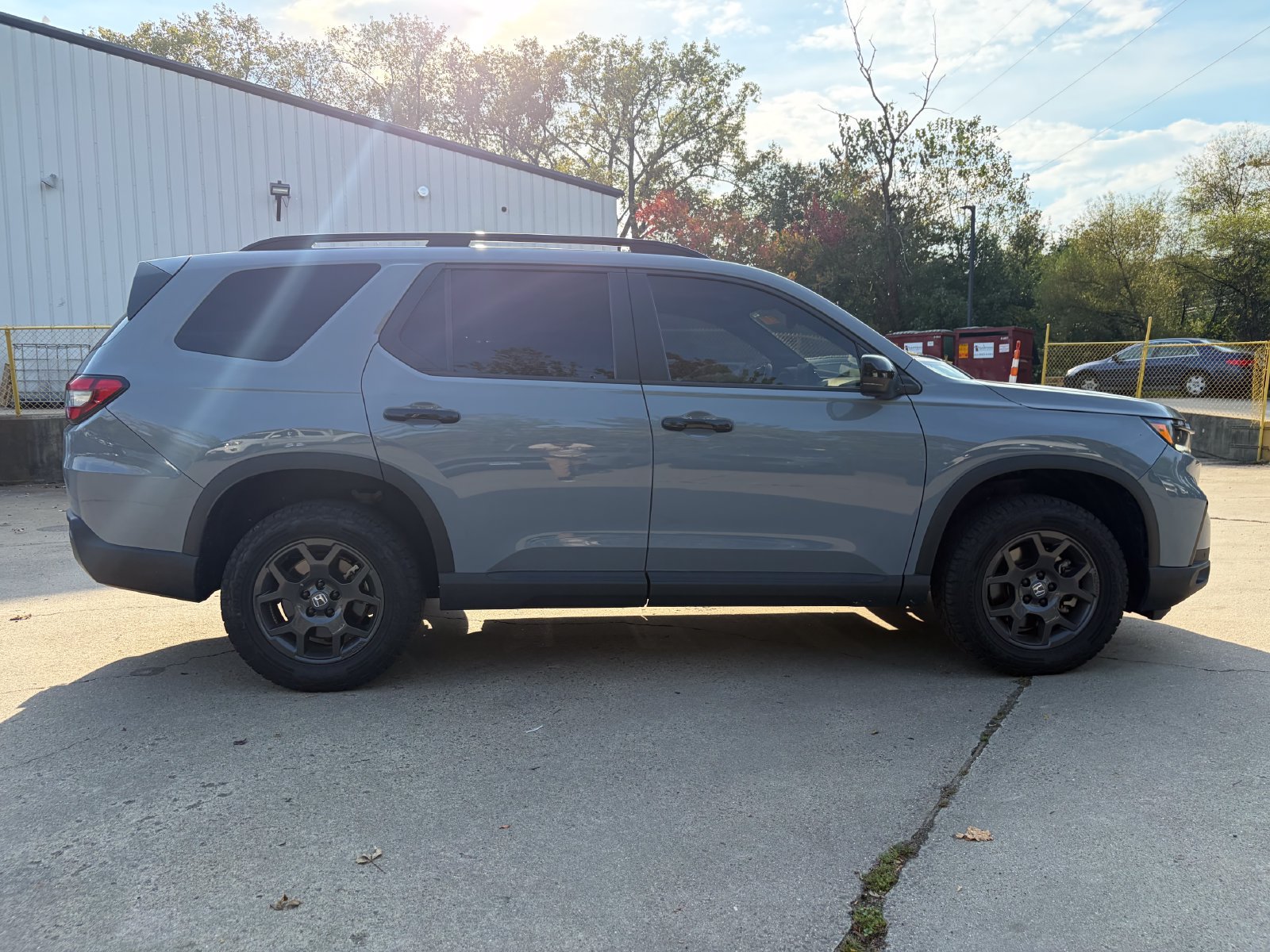 Used 2025 Honda Pilot TrailSport image 6