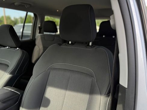 Used 2023 Jeep Grand Cherokee L Laredo image 10