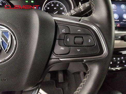 Used 2022 Buick Encore GX Select w/ Advanced Technology Package image 17