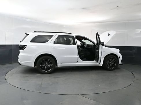 Used 2025 Dodge Durango R/T w/ Blacktop Package AWD/4WD image 26