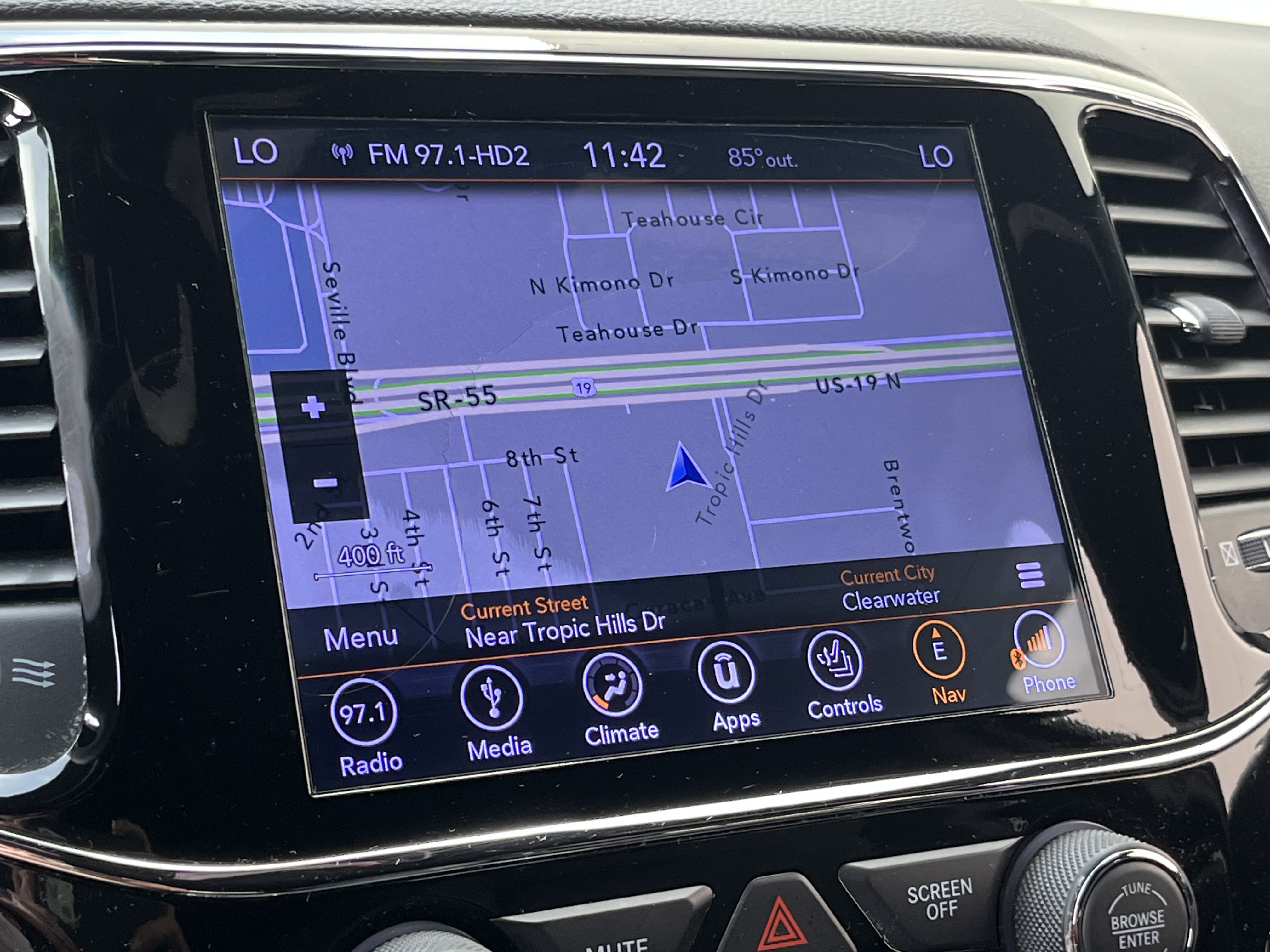 Used 2019 Jeep Grand Cherokee Altitude AWD/4WD image 3