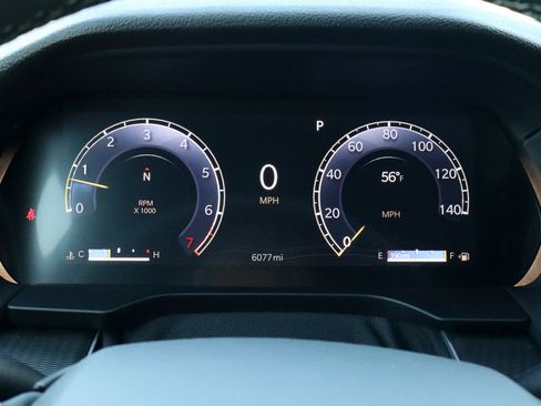 Used 2025 Jeep Grand Cherokee L Altitude image 33