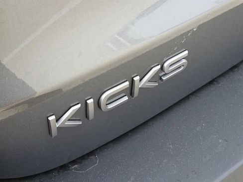 Used 2026 Nissan Kicks SV w/ Illumination Package image 8