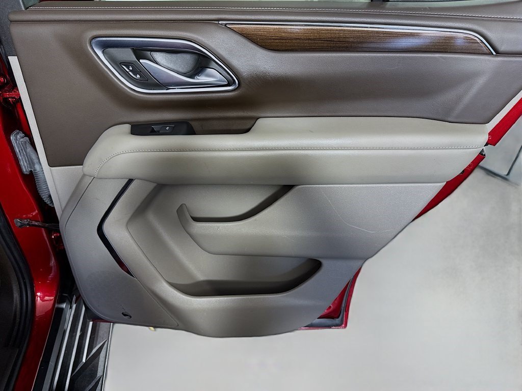 Used 2023 GMC Yukon SLE RWD image 27