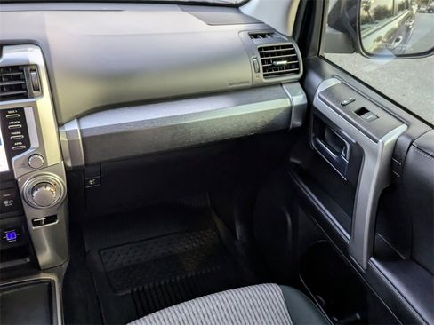 Used 2022 Toyota 4Runner SR5 image 18