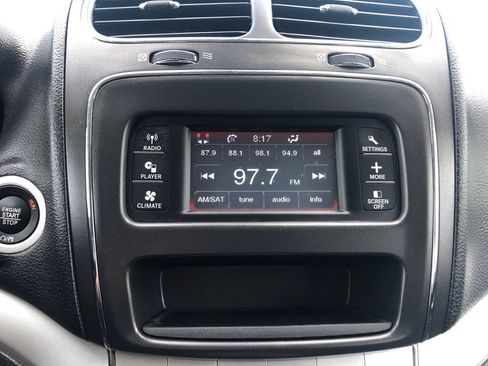 Used 2019 Dodge Journey SE w/ Connectivity Group FWD image 20