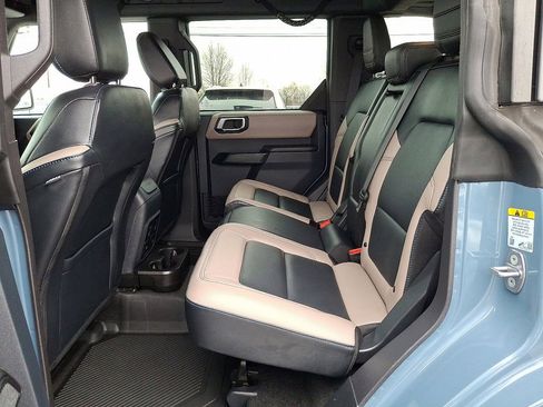 Certified 2024 Ford Bronco Wildtrak image 10