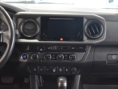 Used 2019 Toyota Tacoma TRD Off-Road image 46