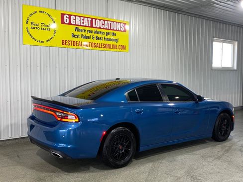 Used 2022 Dodge Charger SXT w/ Leather Interior Group RWD image 5