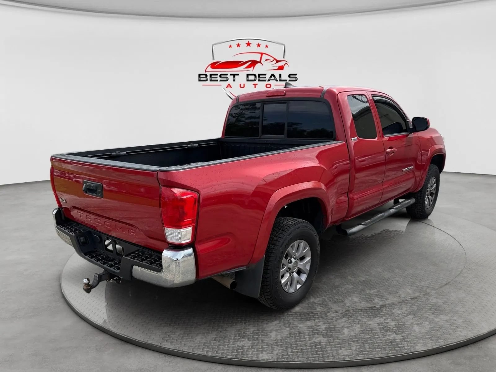 Used 2016 Toyota Tacoma SR5 AWD/4WD image 6