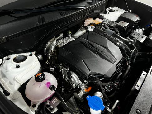 Used 2024 Hyundai Santa Fe Calligraphy image 10